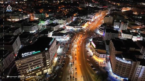 bC cWq1DXq QyMlq.jpg