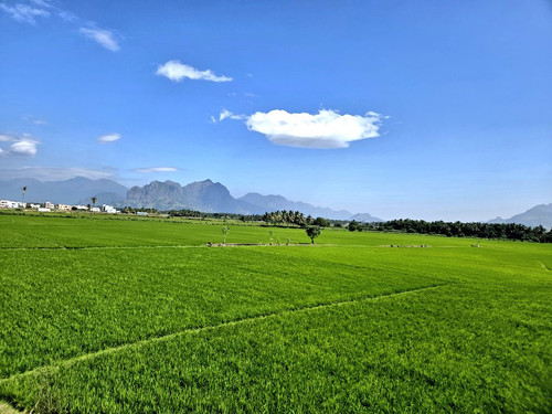 G8DboYEbMAAD0Zj.jpg