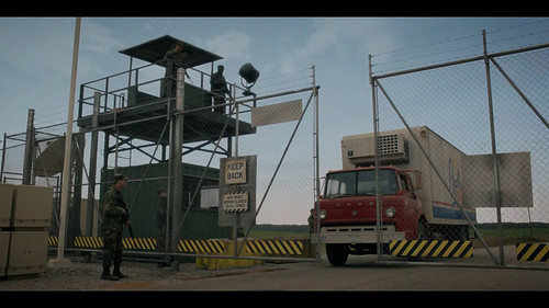 Stranger.Things.S05E01.Kapitola.prvni Prunik.1080p.NF.WEB DL.CZ EN.DD+5.1.HDR.H.265 My.mkv 20251214 .jpg