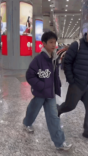 1000053921.gif