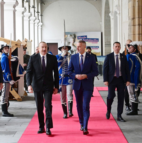 G7uSTnHWcAAdDLZ.jpg