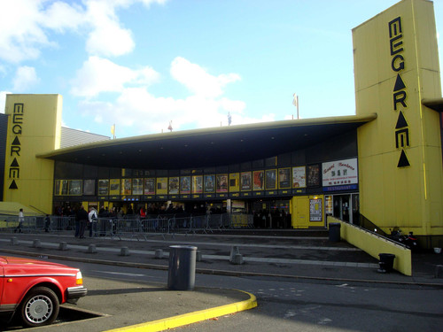 Megarama Villeneuve la garenne.jpg