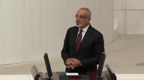 JU5yU V0xJZnE5uT.jpg