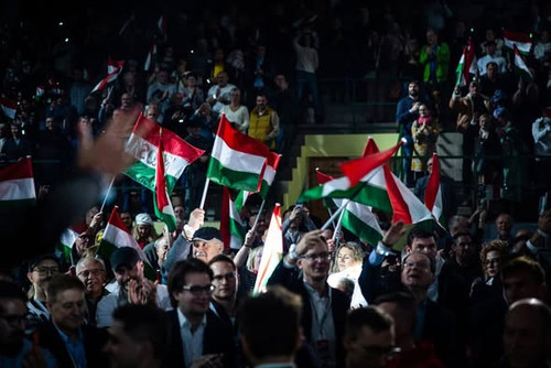 600210195 1434245591388734 2933000297132816555 n.jpg?stp=dst jpg s590x590 tt6& nc cat=104& nc cb=99b.jpg