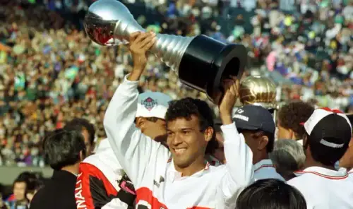 São Paulo celebra 33 anos da primeira conquista mundial, relembrando a trajetória gloriosa