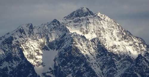 8842556420464724713?url=https%3A%2F%2Ffelvidek.ma%2Fwp content%2Fuploads%2F2025%2F12%2Ftatry 1385012.jpg