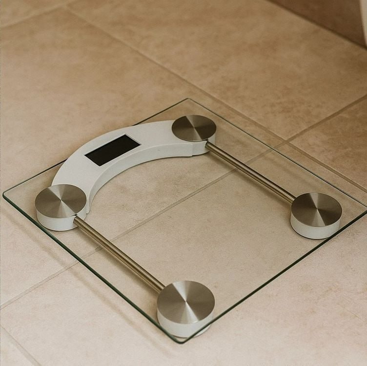 Balança Digital De Vidro Good Deals Oficial Até 180kg Portatil Corporal