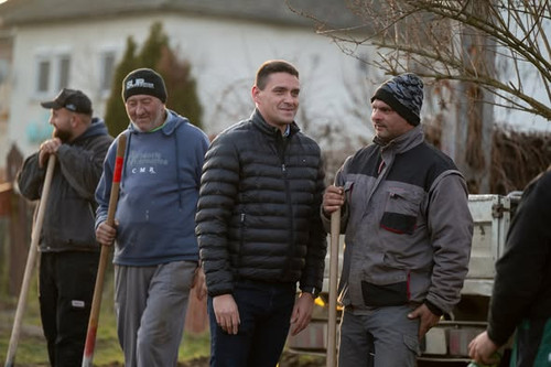 577063490 1742887120106308 8847716359520781023 n.jpg?stp=dst jpg s590x590 tt6& nc cat=105&ccb=1 7& n.jpg