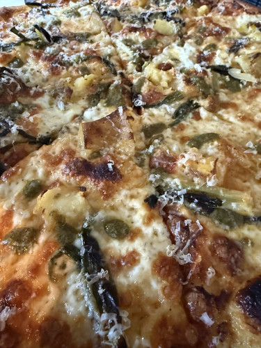 G8JioWpXwA4 RtH.jpg
