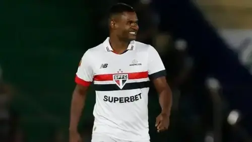 São Paulo enfrenta impasse em negociação de dívida milionária com ex-jogador Nikão
