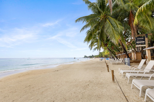 Book your Stay at West Bay Honduras Hotels.jpg