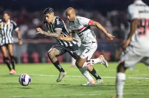 São Paulo tenta quebrar jejum na Vila após vitória no Morumbi
