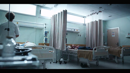 The.Crystal.Cuckoo.S01E02.Episode.2.1080p.NF.WEB DL.CZ ES.DD+5.1.Atmos.HDR.x265 My.mkv 20260202 1159.jpg