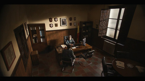 The.Crystal.Cuckoo.S01E02.Episode.2.1080p.NF.WEB DL.CZ ES.DD+5.1.Atmos.HDR.x265 My.mkv 20260202 1159.jpg