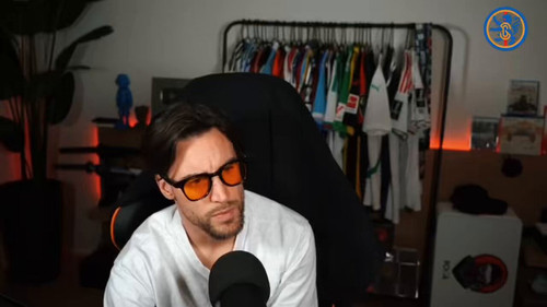 lTfSmHyl7zWA5kRF.jpg