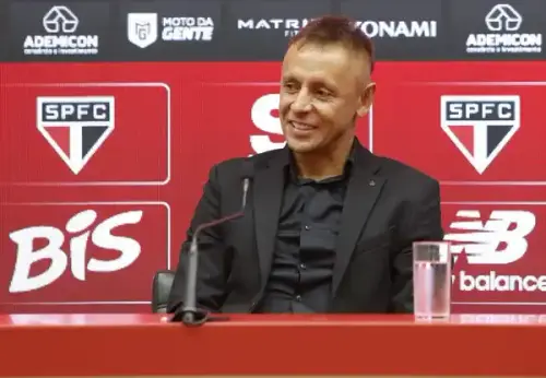 Rafinha muda ambiente e embala São Paulo no Brasileirão