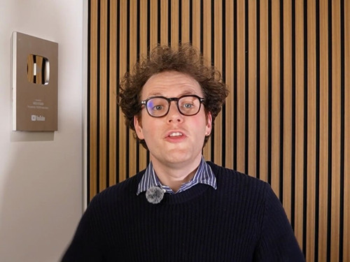 hMP8QUMlAUemjJeJ.jpg