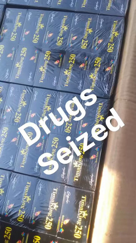 vzALZggjz4iLW7Jh.jpg