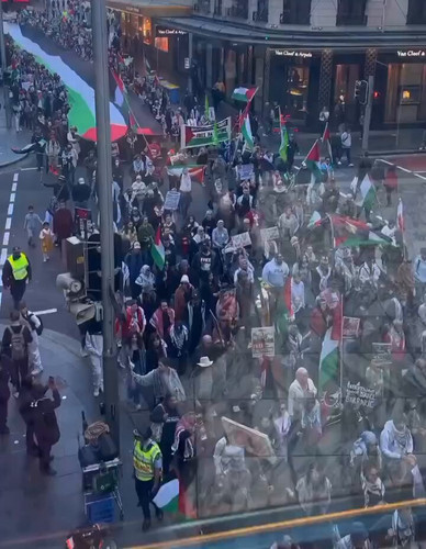 L9m SKt9Raz U4zj.jpg