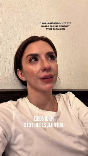 1JjyT9uJEgEebYeN.jpg