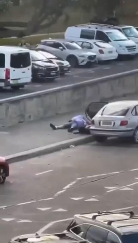 1acceZx0t7kehQBy.jpg
