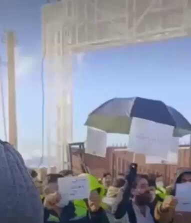 qLmUsC5FrA WgrSs.jpg