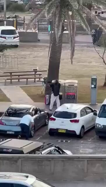 YxaLXxf8UXvREri2.jpg