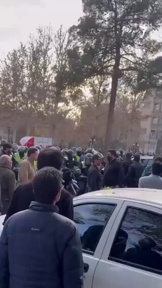 Yalhi tfh7kggCM3.jpg