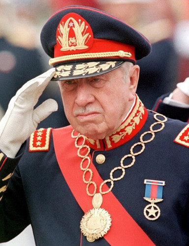G8CoraxWgAAnmUc.jpg