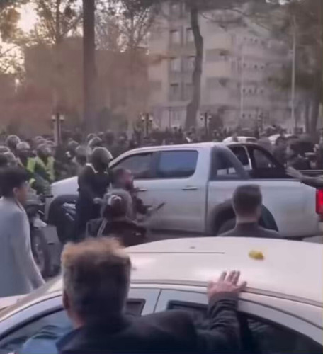 cApksgUV EYo zv2.jpg