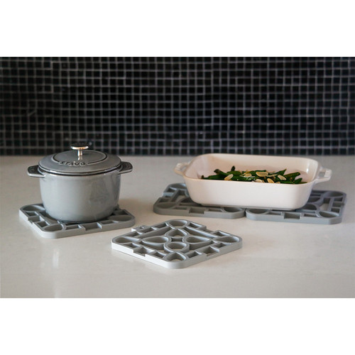 Gray Trivet 05.jpg