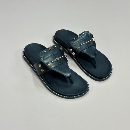 WhatsApp Image 2025 12 15 at 08.42.06.jpg