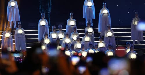 3676897384644779667?url=https%3A%2F%2Fwww.aravot.am%2Fwp content%2Fuploads%2F2025%2F12%2FChristmas T.jpg