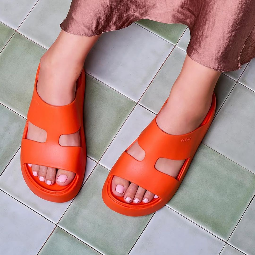 Sandália Crocs Getaway Platform H-strap Lava