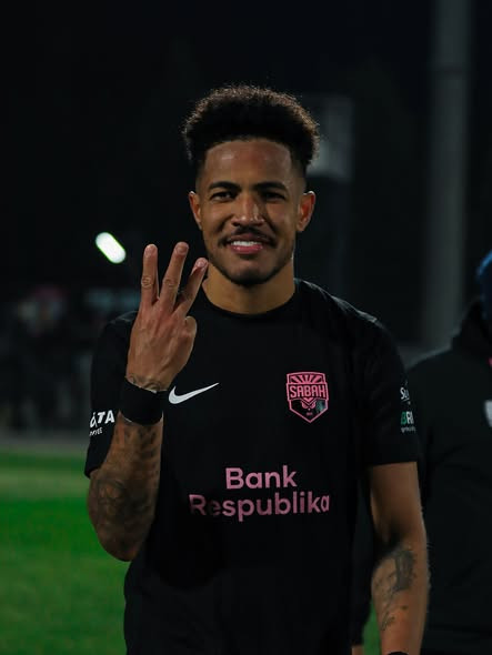 597895709 18338933200224294 3337970672583906379 n.jpg?stp=dst jpg s590x590 tt6& nc cat=110&ccb=1 7& .jpg