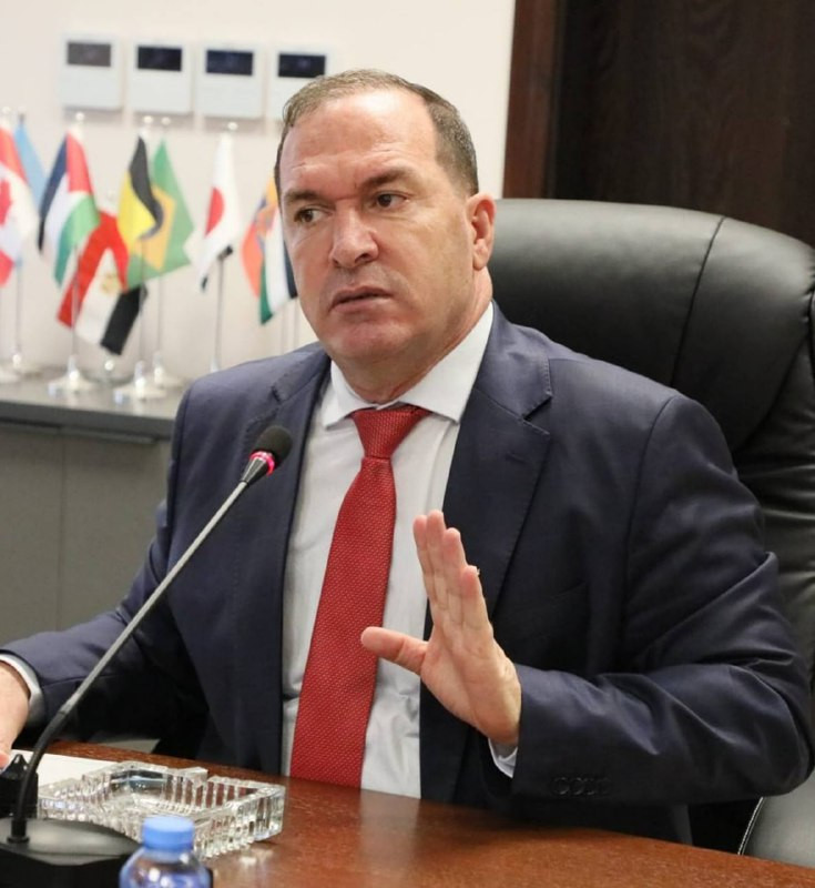 محافظ طولكرم: إخطارات هدم المنازل تعتبر انتهاكًا فاضحًا وجريمة حرب وفق القانون الدولي، حيث هدم الاحتلال آلاف المنازل في تحدٍّ واضح للقوانين الدولية. ا...