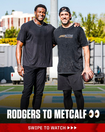 Aaron Rodgers threw with DK Metcalf over the weekend in L.A. ☀️(via @amen.culture, @officialspor.jpg