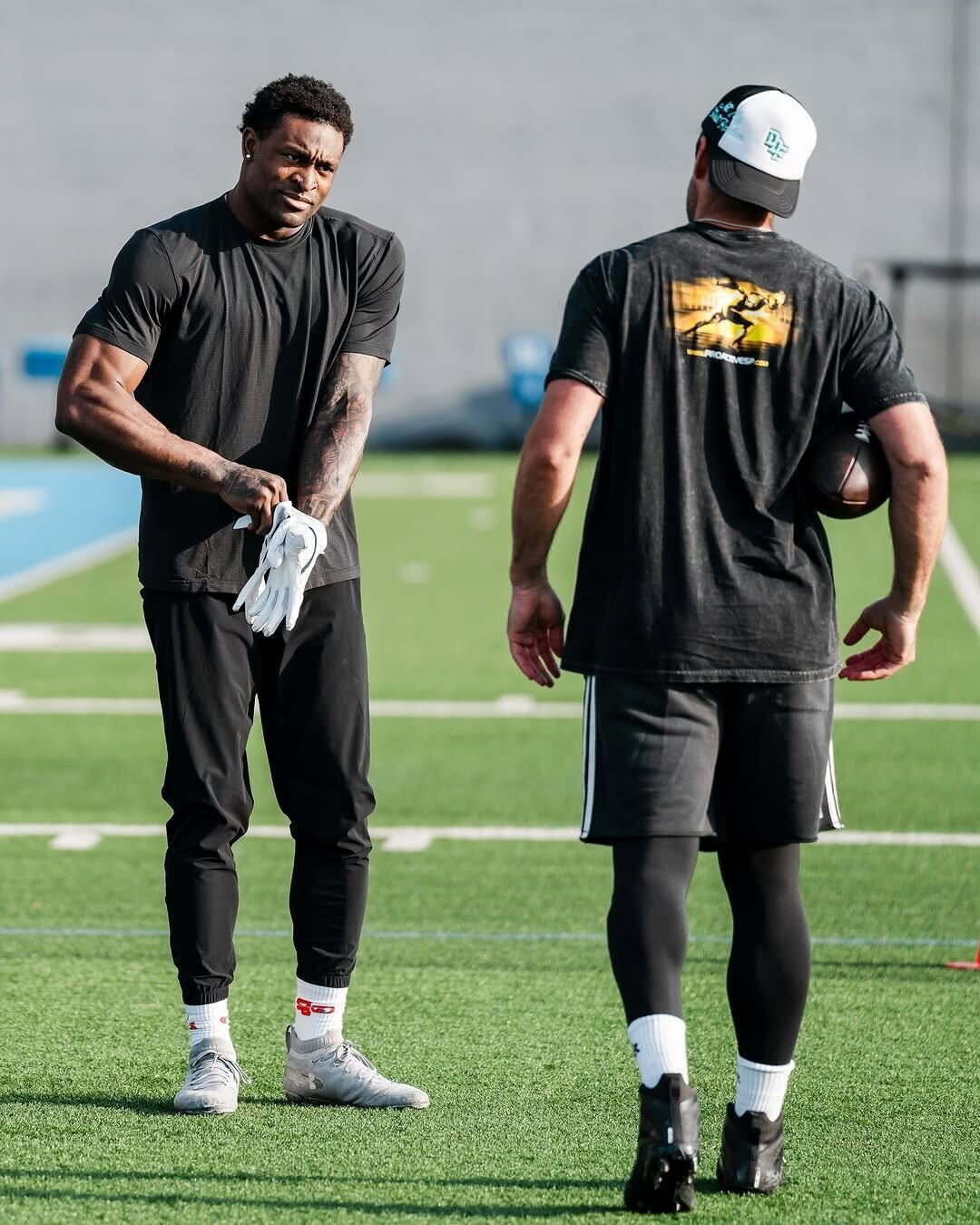 Aaron Rodgers threw with DK Metcalf over the weekend in L.A. ☀️(via @amen.culture, @officialspor (1)