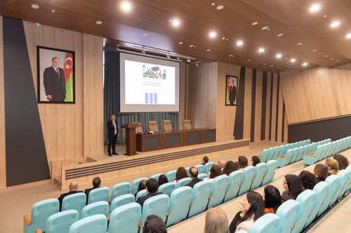 600410435 1270192595141589 2269864998512607685 n.jpg?stp=dst jpg s590x590 tt6& nc cat=100&ccb=1 7& n.jpg