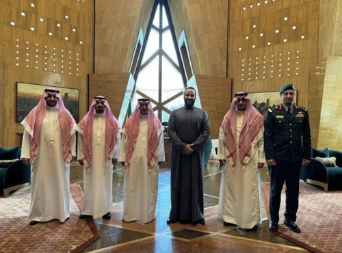 G7v3OKjW0AEljRA.jpg
