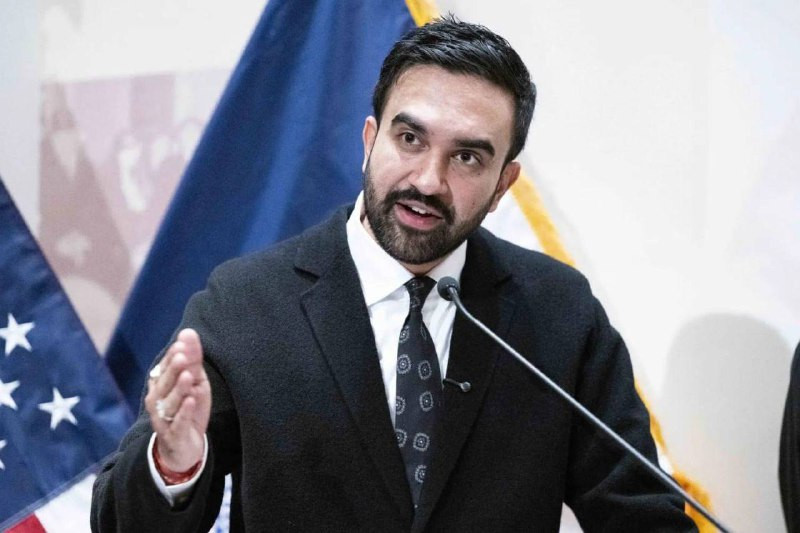 عمدة نيويورك المنتخب، زهران ممداني، أكد أن الهجوم الذي استهدف احتفالات عيد الأنوار (حانوكا) في سيدني يُعد عملاً إجراميًا إرهابيًا معادياً للسامية. وأش...