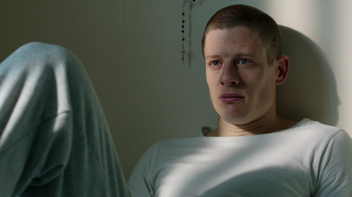 Happy.Valley.S02E01.Episode.1.1080p.AMZN.WEB DL.DDP.2.0.H.264 CHDWEB.mkv 20251215 123235.614.png