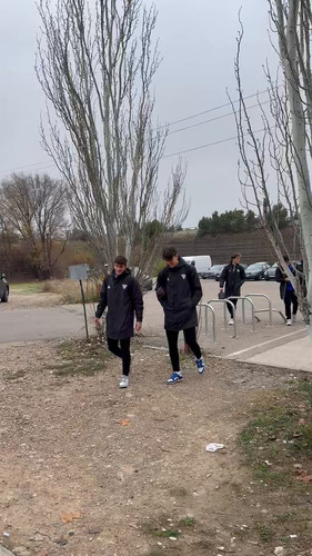 7JR5NA6xpQYMsW K.jpg