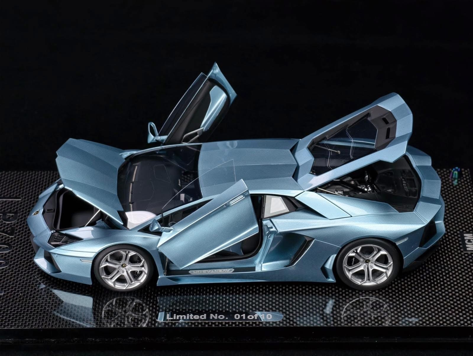 Ten Collectors Only for MCM’s 1:18 Lamborghini LP700-4