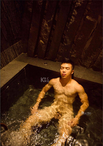 BlueMen No.118 – 059.png