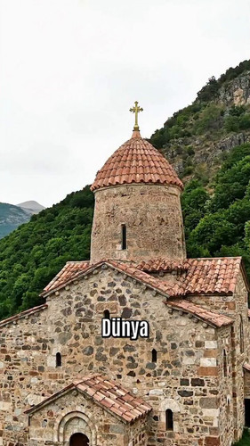 egzWdsGM2PiWTDNw.jpg