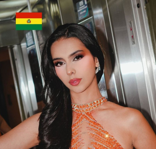 senorita bolivia.jpg