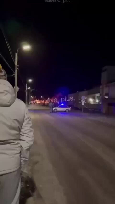 lV KzwmtiRisye77.jpg