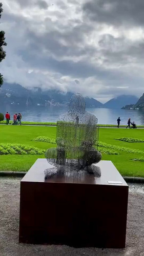 xmUr0MvEKjCK iE2.jpg