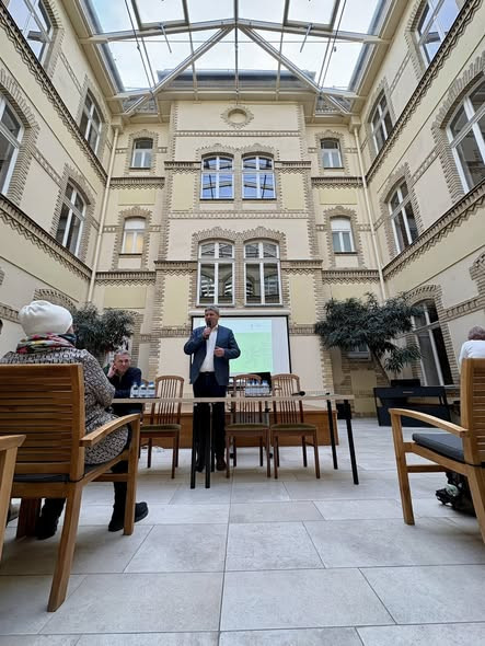 629413297 1293281952609831 7002762529215805497 n.jpg?stp=cp6 dst jpg s590x590 tt6& nc cat=103&ccb=1 .jpg